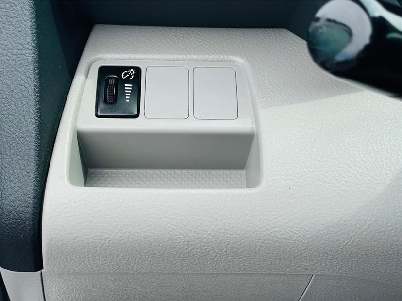 2011 Toyota RAV4 - Image 15