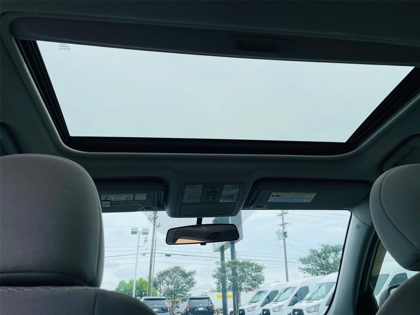 2011 Toyota RAV4 - Image 27