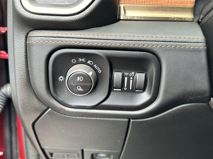 2024 RAM 3500 - Image 17