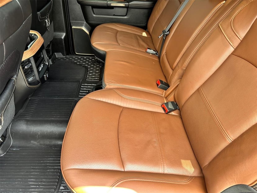 2024 RAM 3500 - Image 33