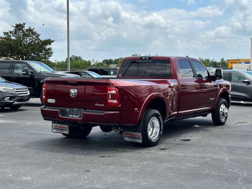 2024 RAM 3500 - Image 4