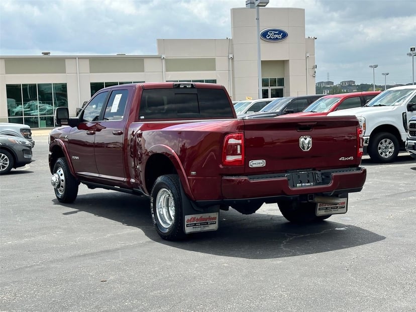 2024 RAM 3500 - Image 5