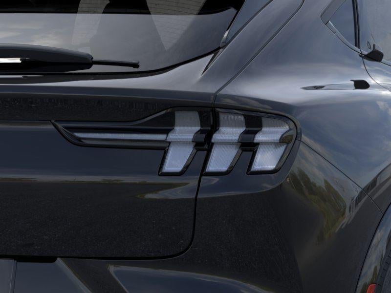 2026 Ford Mustang Mach-E - Image 21