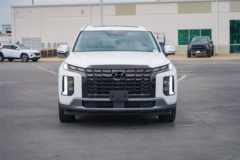 2023 Hyundai Palisade - Image 3