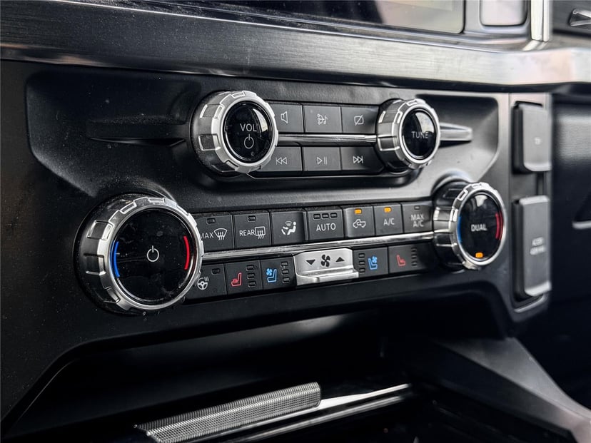 2024 Ford F-250 - Image 13