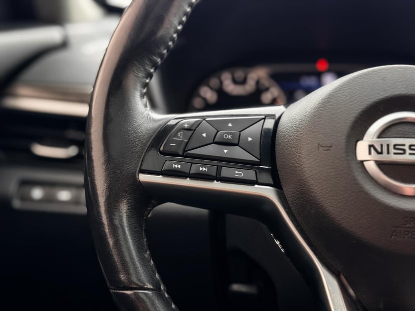 2020 Nissan Altima - Image 19
