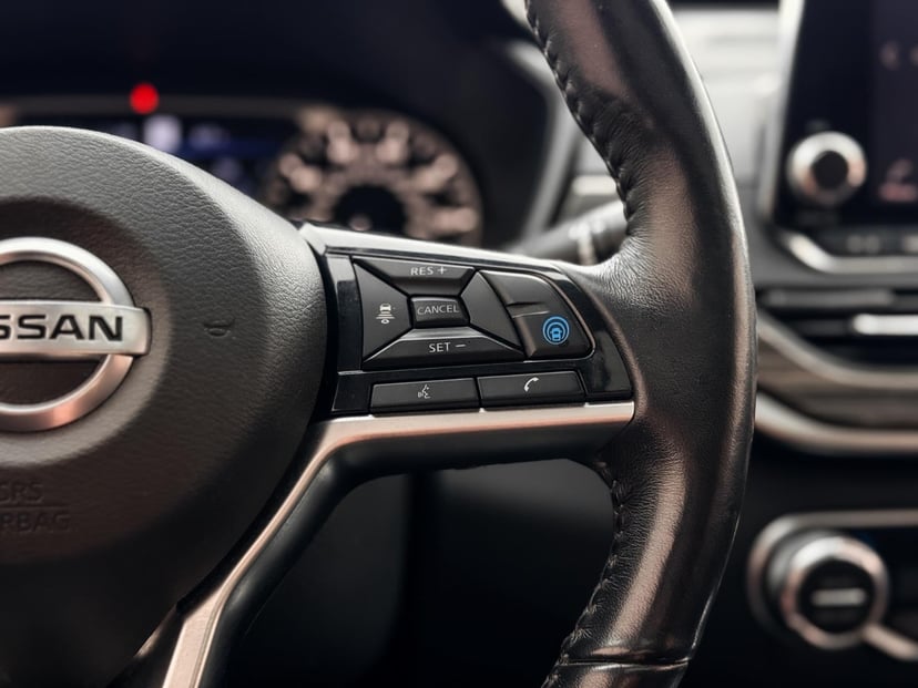2020 Nissan Altima - Image 20
