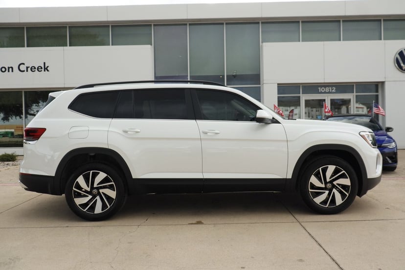 2026 Volkswagen Atlas - Image 2
