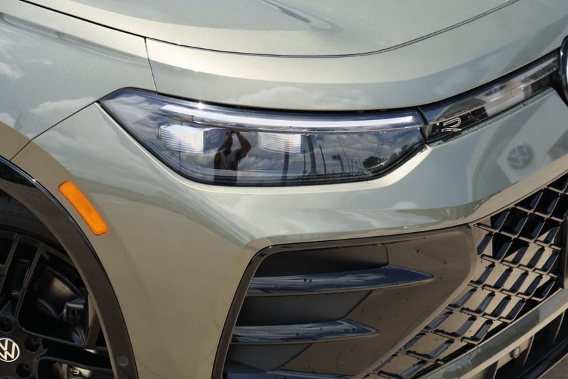 2026 Volkswagen Tiguan - Image 2