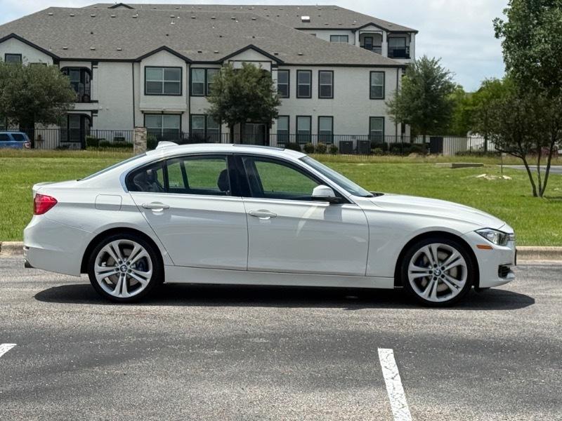 2014 BMW 3-Series - Image 2