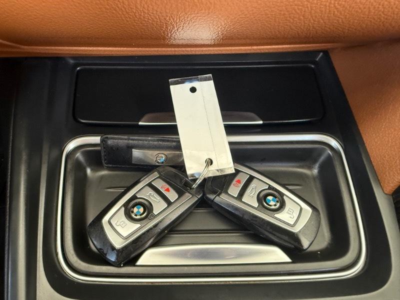 2014 BMW 3-Series - Image 19
