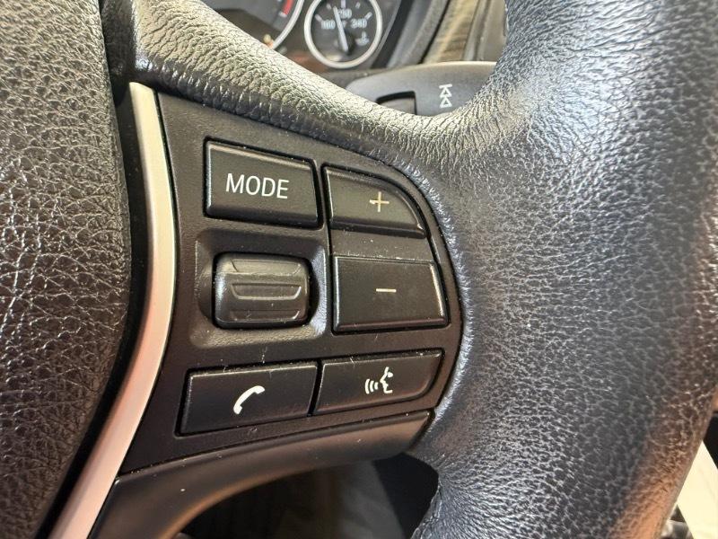 2014 BMW 3-Series - Image 29
