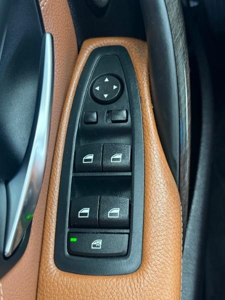 2014 BMW 3-Series - Image 31