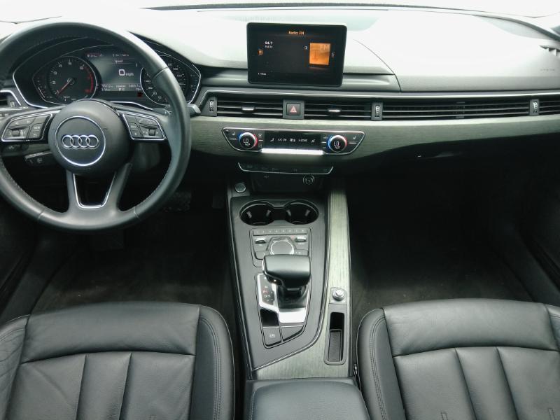 2019 AUDI A4 - Image 10