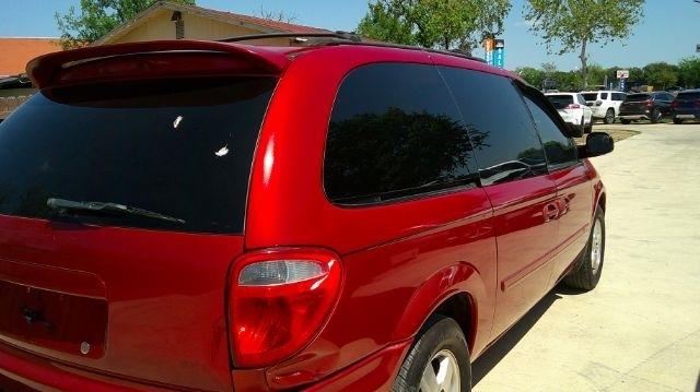 2007 Dodge Grand - Image 5