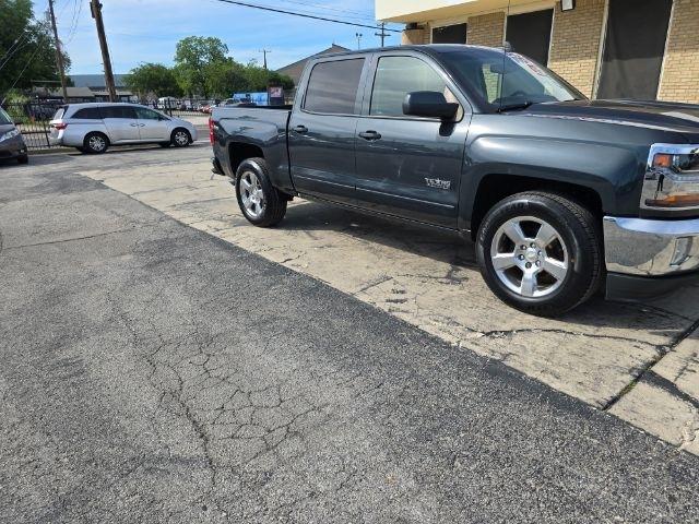 2017 CHEVROLET Silverado - Image 2