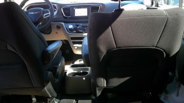 2022 CHRYSLER Voyager - Image 12