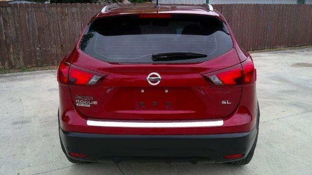 2019 NISSAN Rogue - Image 2