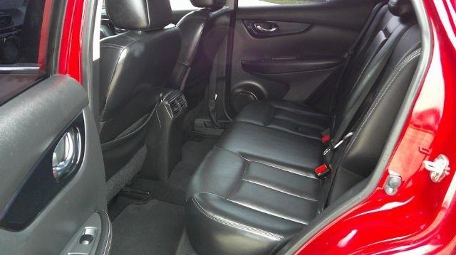 2019 NISSAN Rogue - Image 12