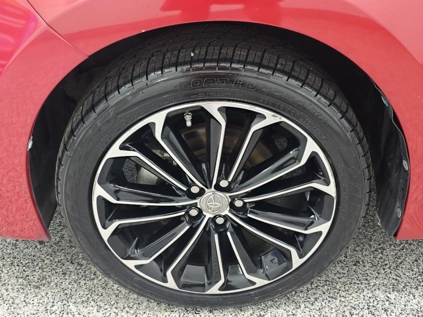 2016 Toyota Corolla - Image 15