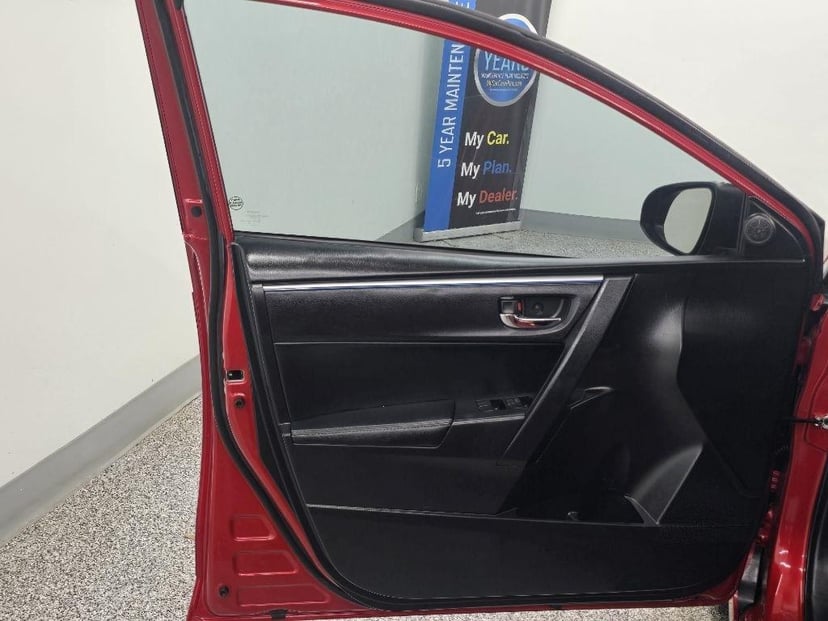 2016 Toyota Corolla - Image 18