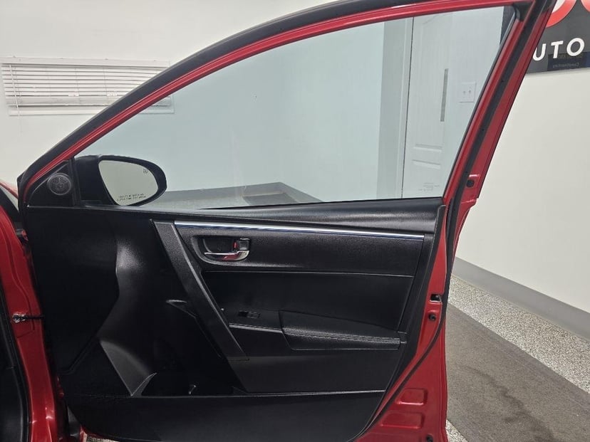 2016 Toyota Corolla - Image 19