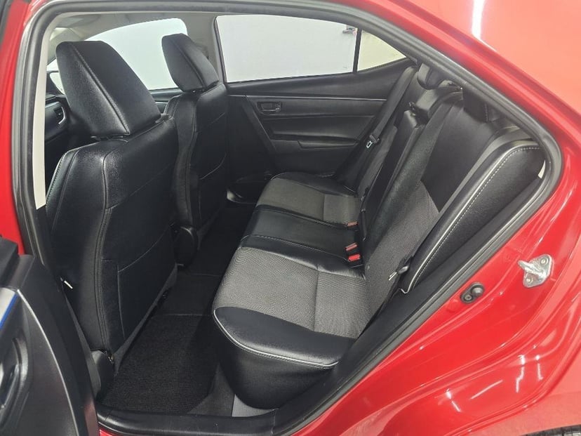 2016 Toyota Corolla - Image 23