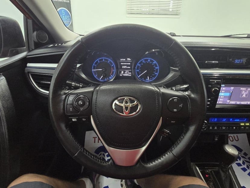 2016 Toyota Corolla - Image 32