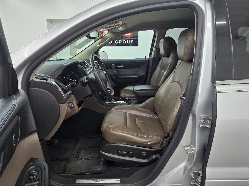 2015 GMC Acadia - Image 7