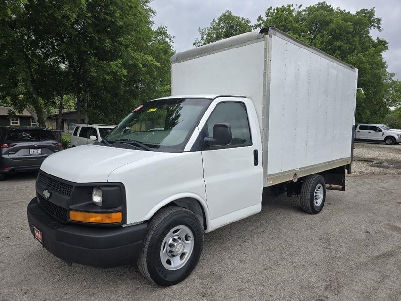 2016 CHEVROLET Express - Image 4