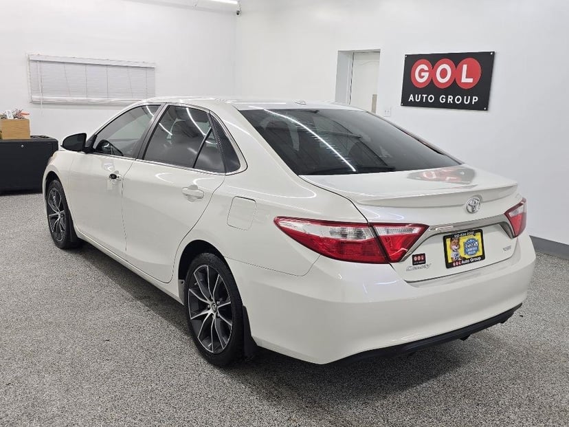 2015 TOYOTA Camry - Image 4