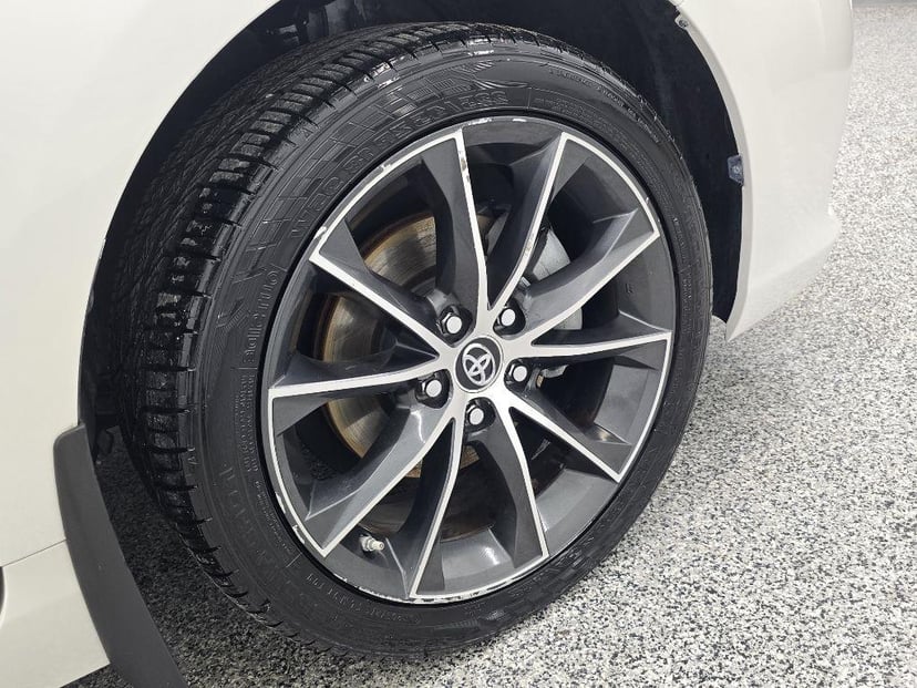 2015 TOYOTA Camry - Image 31