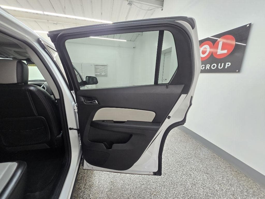 2015 GMC Terrain - Image 24