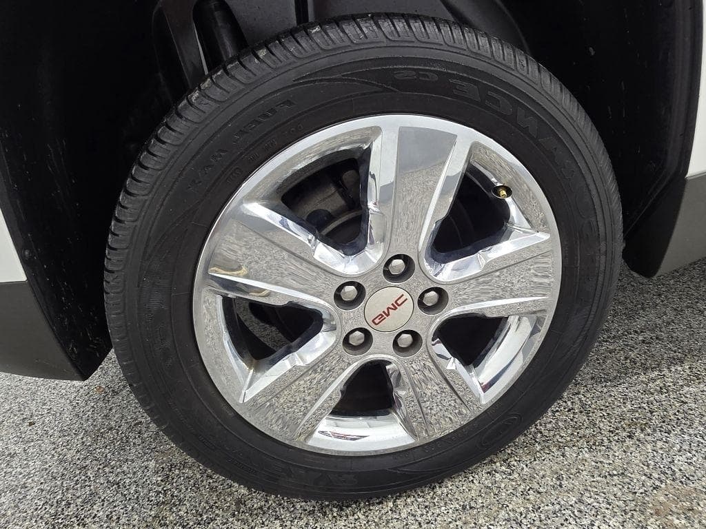 2015 GMC Terrain - Image 26