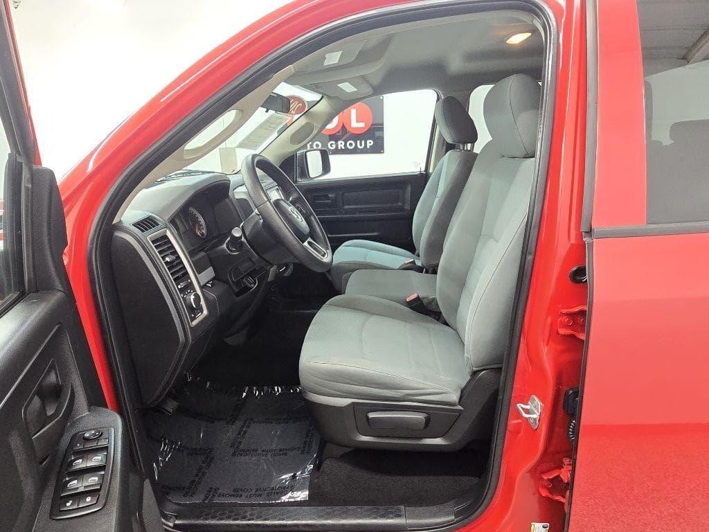 2014 RAM 1500 - Image 10