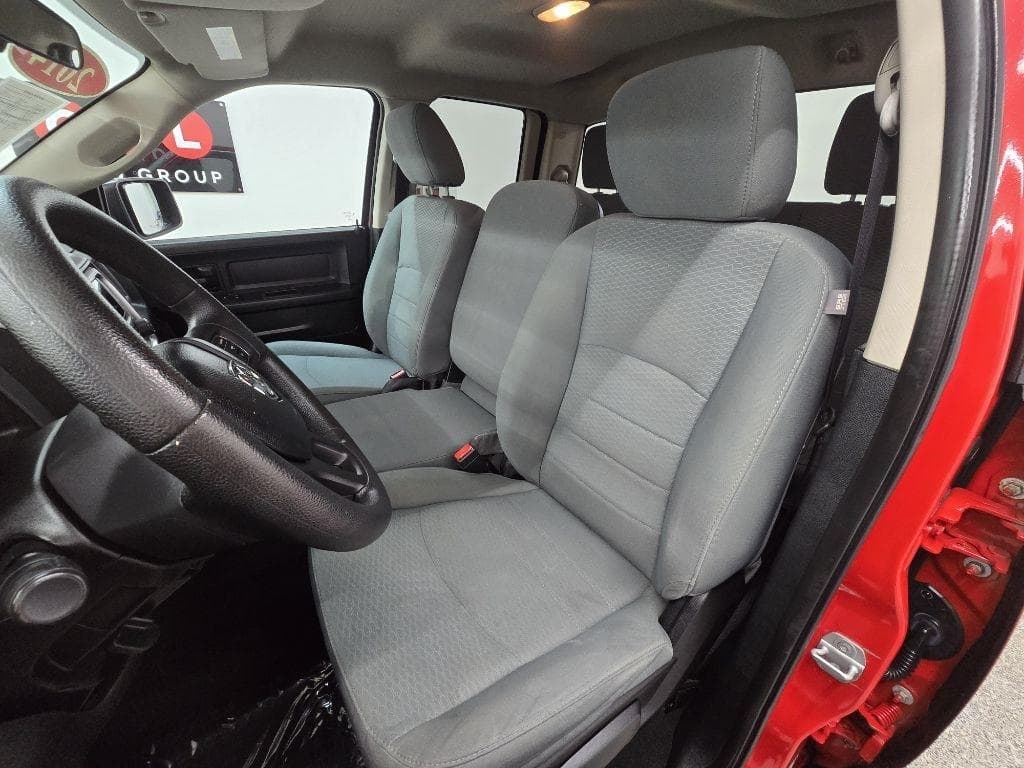 2014 RAM 1500 - Image 12