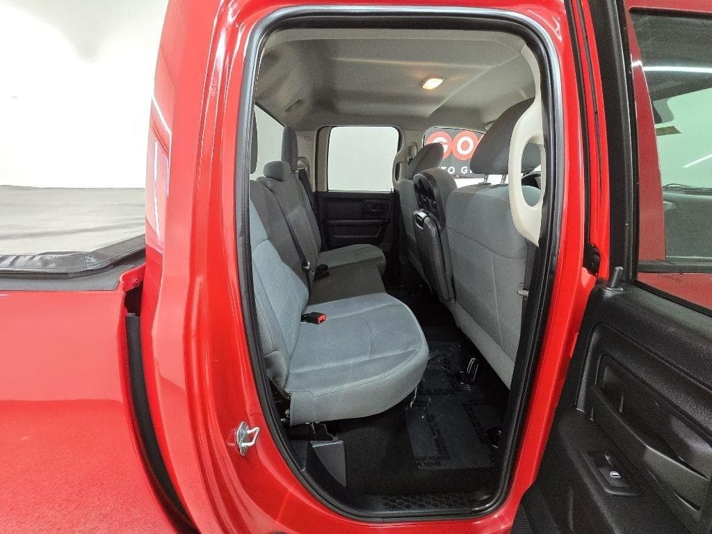 2014 RAM 1500 - Image 13