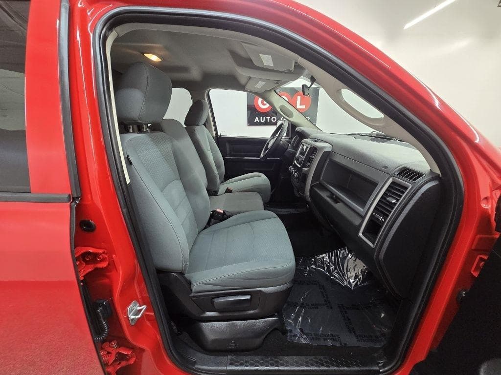2014 RAM 1500 - Image 17
