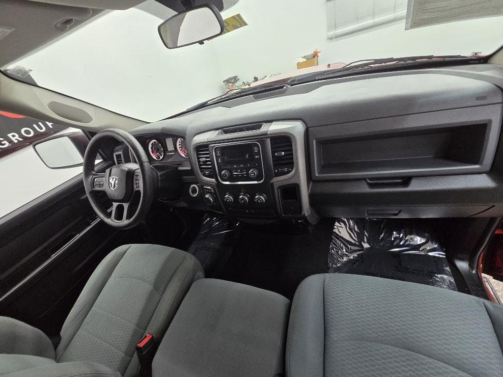 2014 RAM 1500 - Image 18