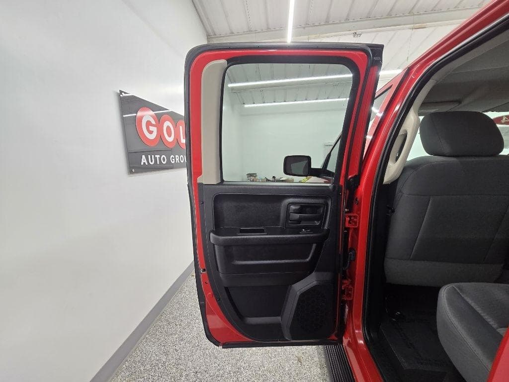 2014 RAM 1500 - Image 22