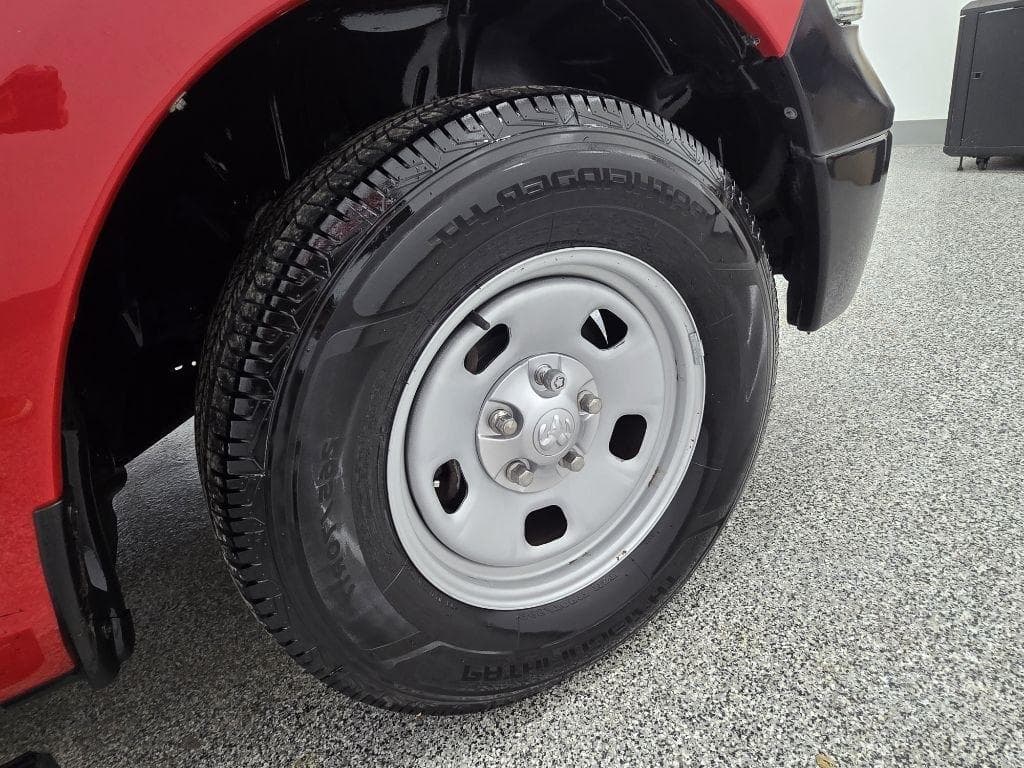 2014 RAM 1500 - Image 29