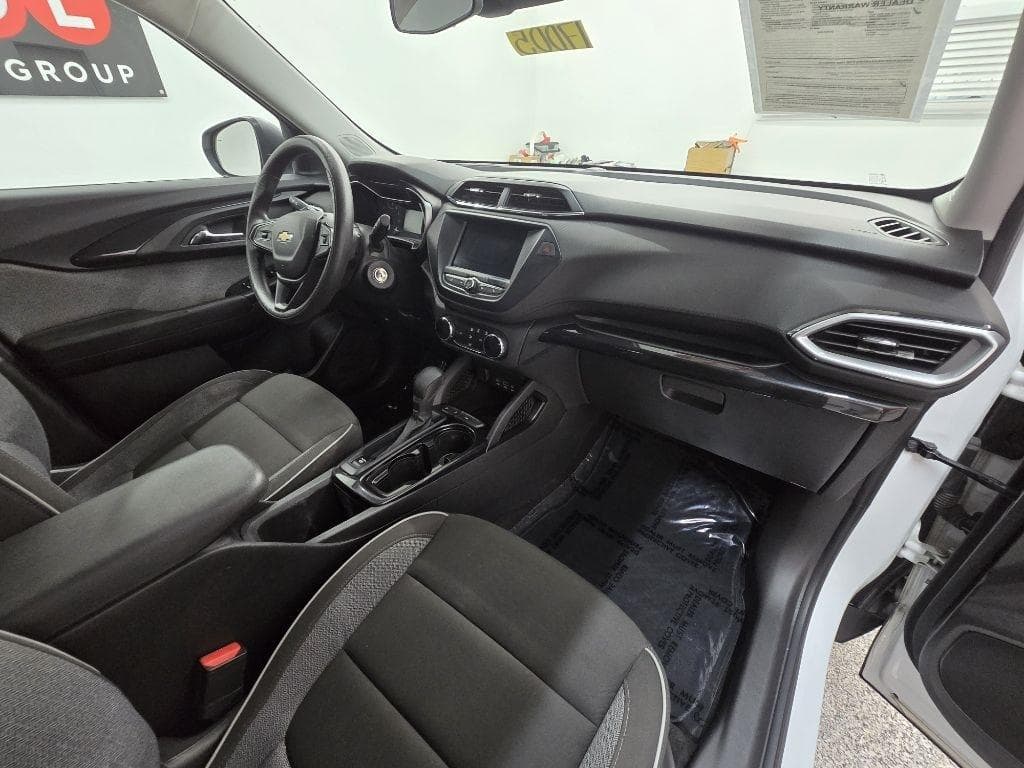 2022 CHEVROLET TrailBlazer - Image 16