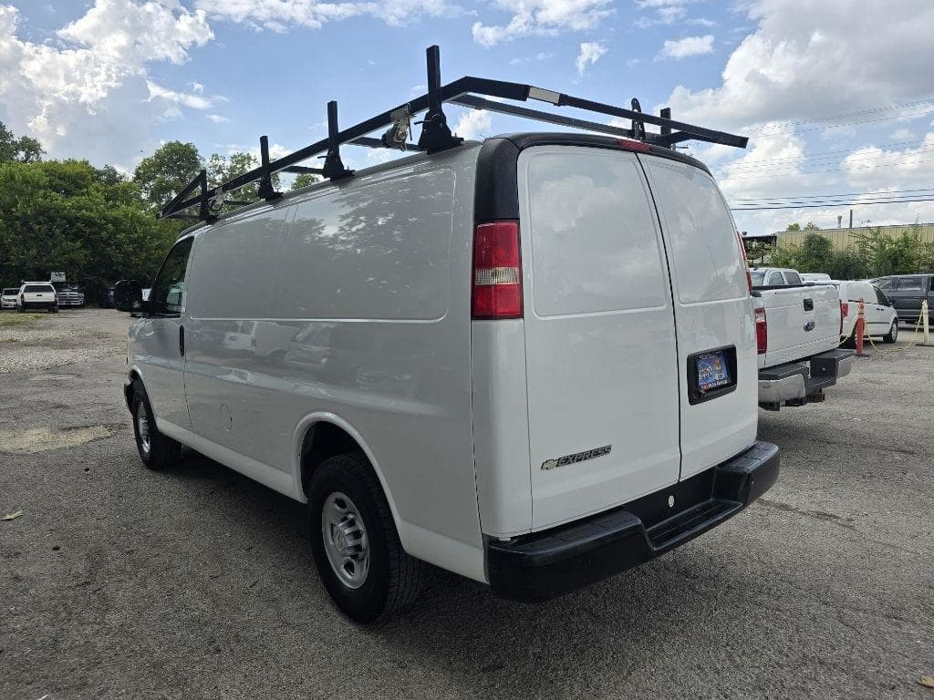2019 CHEVROLET Express - Image 4