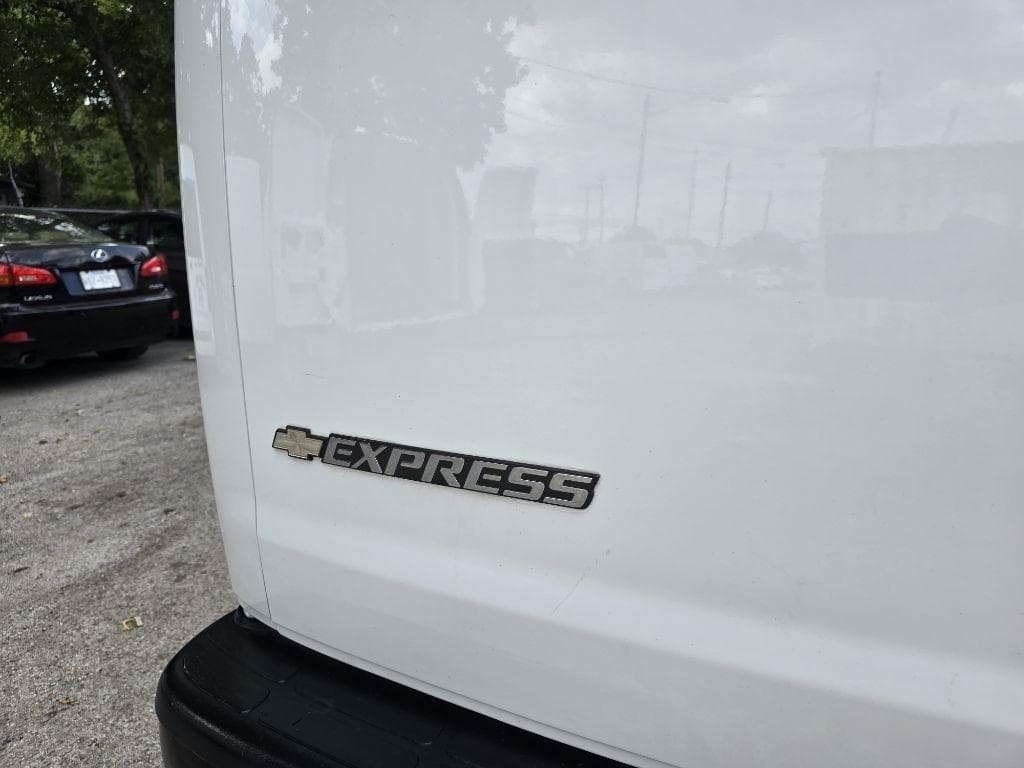 2019 CHEVROLET Express - Image 5