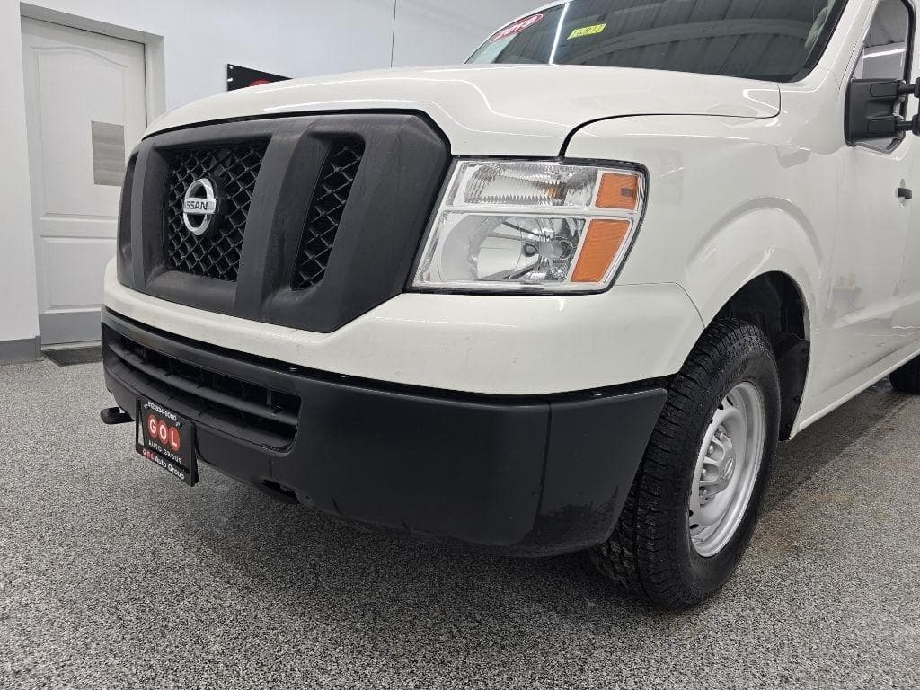 2019 NISSAN NV - Image 5