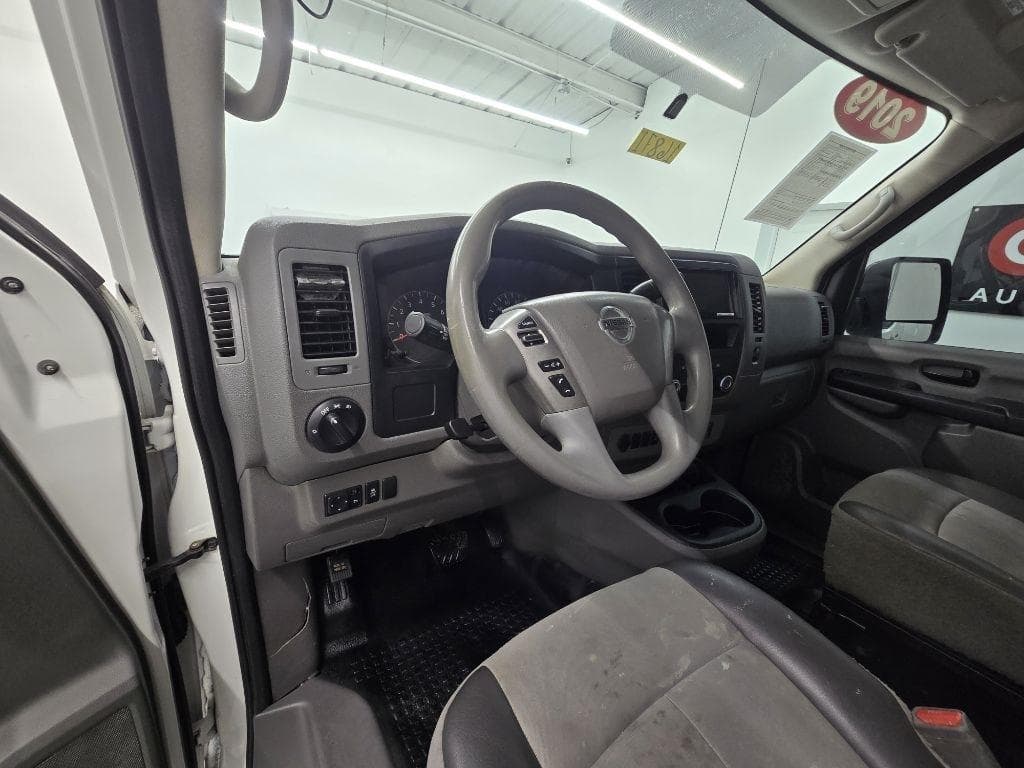 2019 NISSAN NV - Image 7