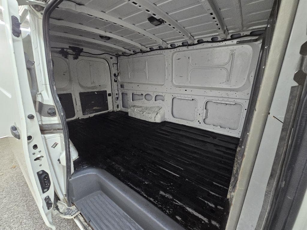 2019 NISSAN NV - Image 12