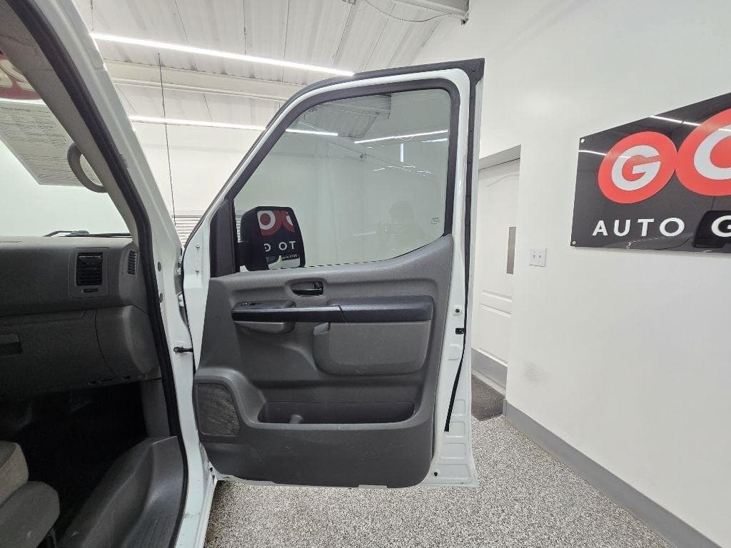 2019 NISSAN NV - Image 18