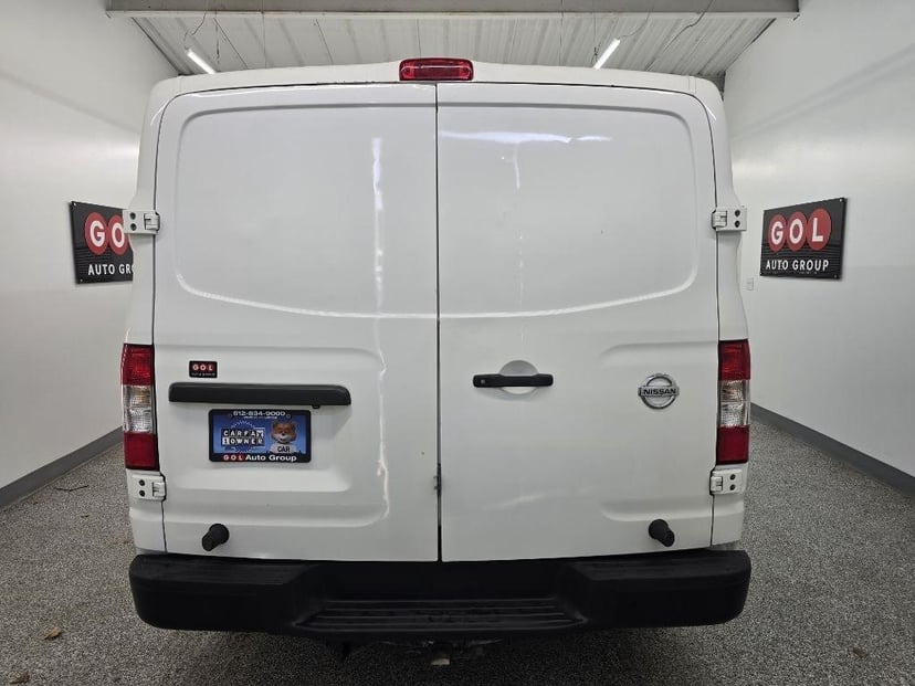 2019 Nissan NV - Image 3