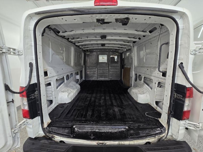 2019 Nissan NV - Image 10